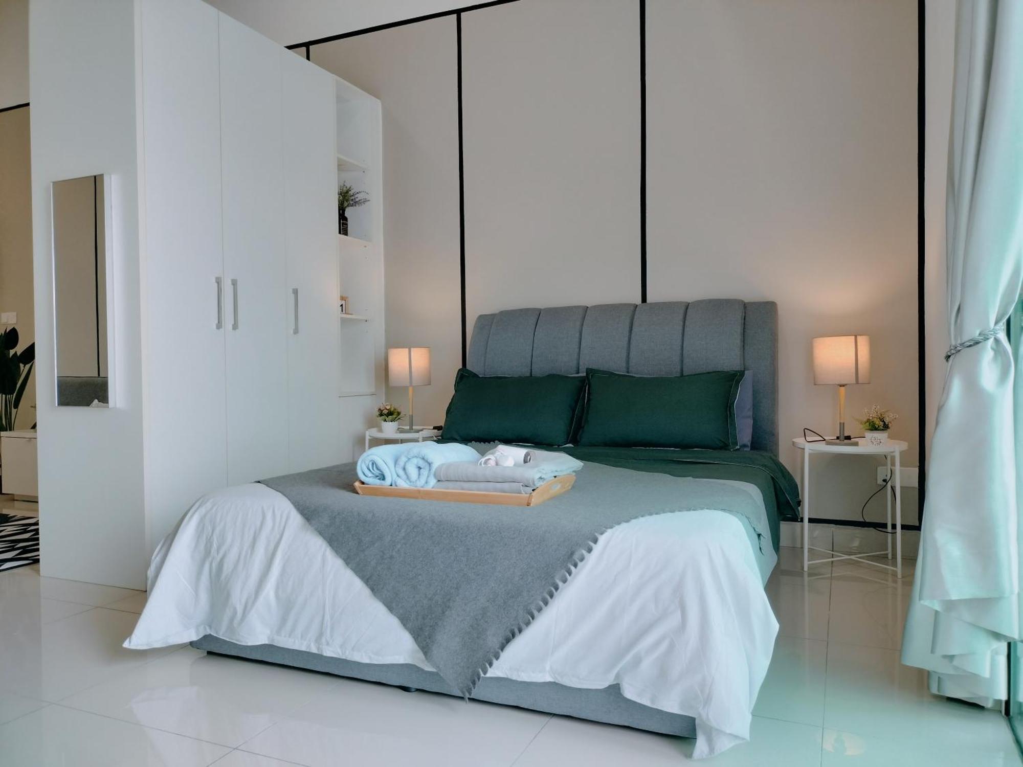 Delight Twin Galaxy Apartment *