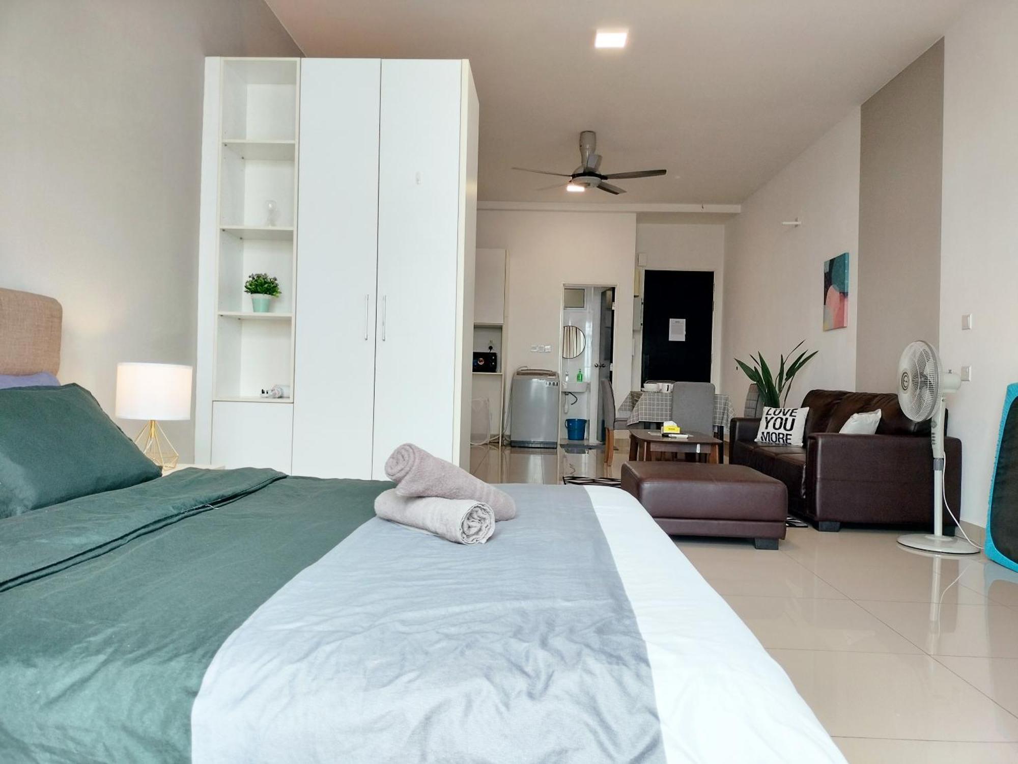 Delight Twin Galaxy Apartment
